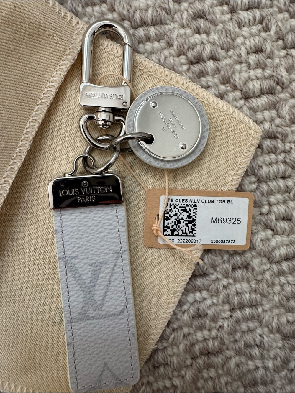 Neo Louis Vuitton White/Grey Leather Key holder/belt charm with Silver Hardware